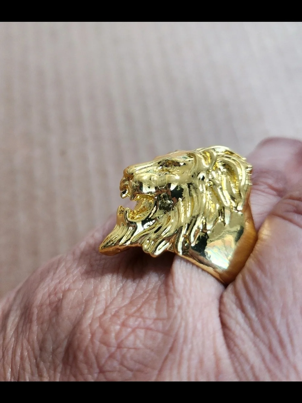 Men’s Gold Tone Roaring Lion Ring Size 13 Statement Ring